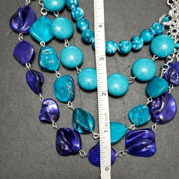 *Sale* Jaclyn Smith silver tone layered necklace - Picture 8 of 11